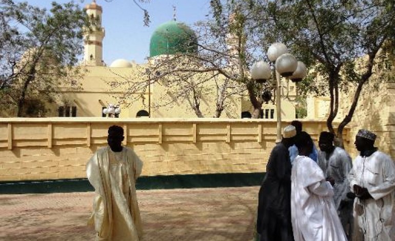 Kano (Nigeria) (AFP). Nigeria: 120 morts dans un double attentat-suicide à la grande mosquée de Kano