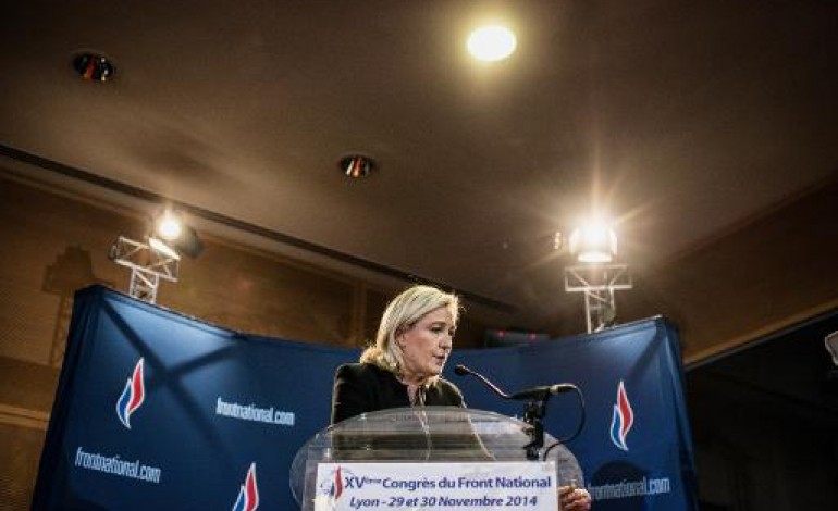 Lyon (AFP). Marine Le Pen réélue présidente du FN avec 100% des suffrages 