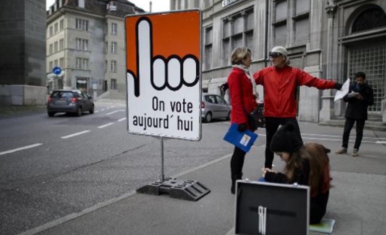 Genève (AFP). Les Suisses disent non à une nouvelle limitation de l'immigration
