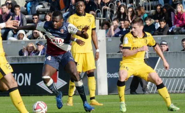 Paris (AFP). Ligue 1: Bordeaux, Saint-Etienne et Rennes assiègent le podium