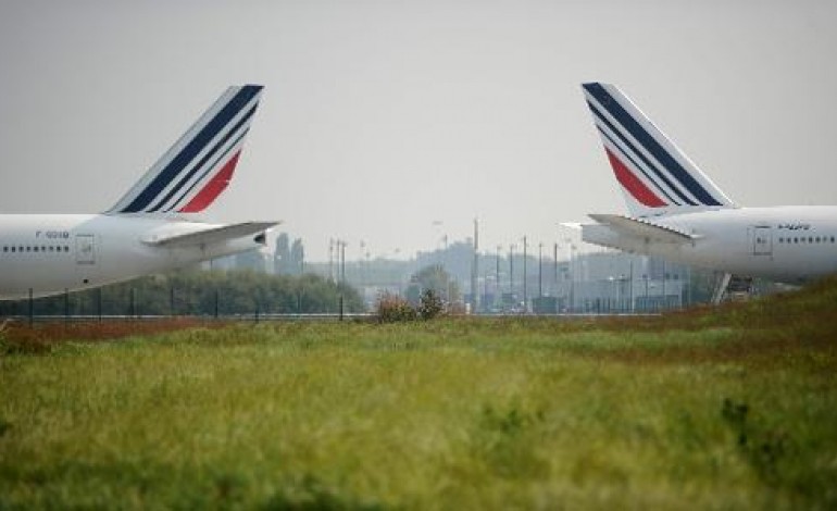 Paris (AFP). Air France: les pilotes approuvent finalement le projet de low cost Transavia 