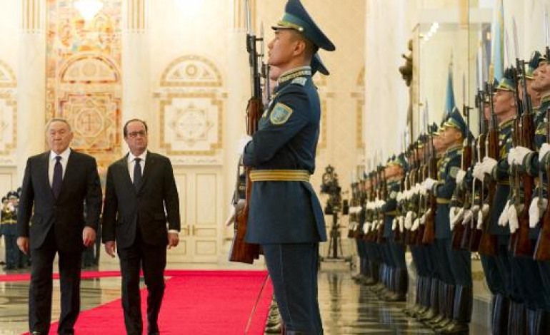 ASTANA (Kazakhstan) (AFP). Hollande au Kazakhstan, business et crises régionales au menu