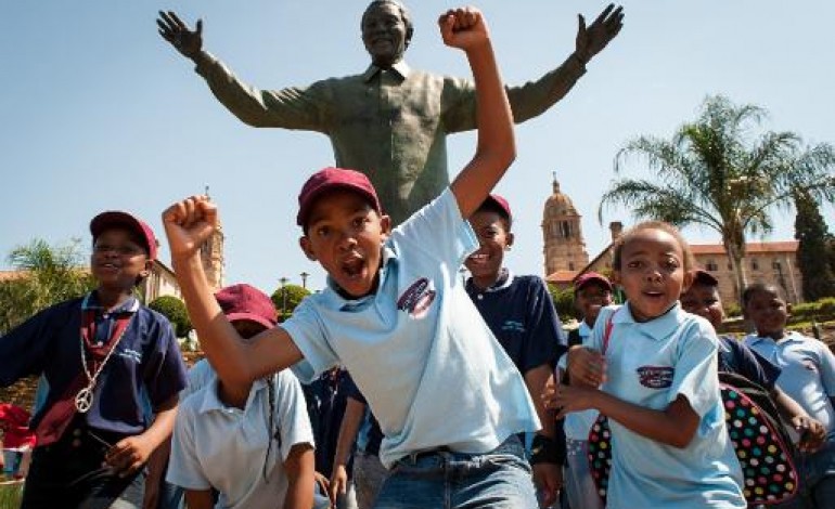 Johannesburg (AFP). Mandela: prières et discours pour le premier anniversaire de la mort de Madiba