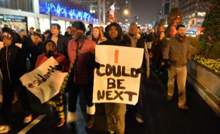 New York (AFP). Etats-Unis: 3e nuit de manifestations contre les bavures policières