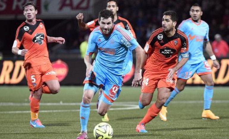 Paris (AFP). Ligue 1: Marseille et Paris, la poursuite infernale