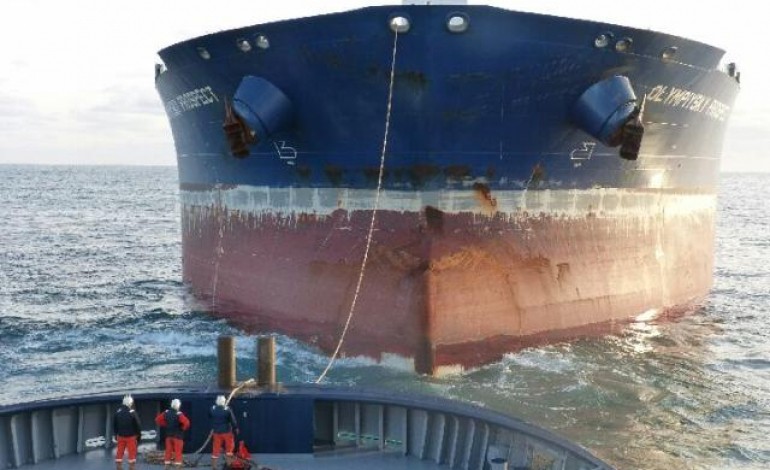 Un pétrolier de 250m victime d'une avarie remorqué au large de Fécamp