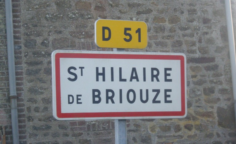 St Hilaire de Briouze laisse ses guirlandes lumineuses au placard