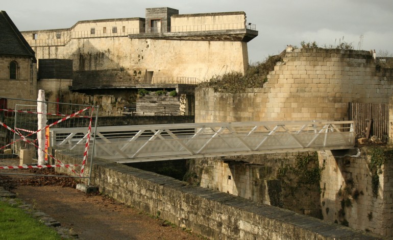 Château de Caen : une passerelle provisoire pour accéder au donjon