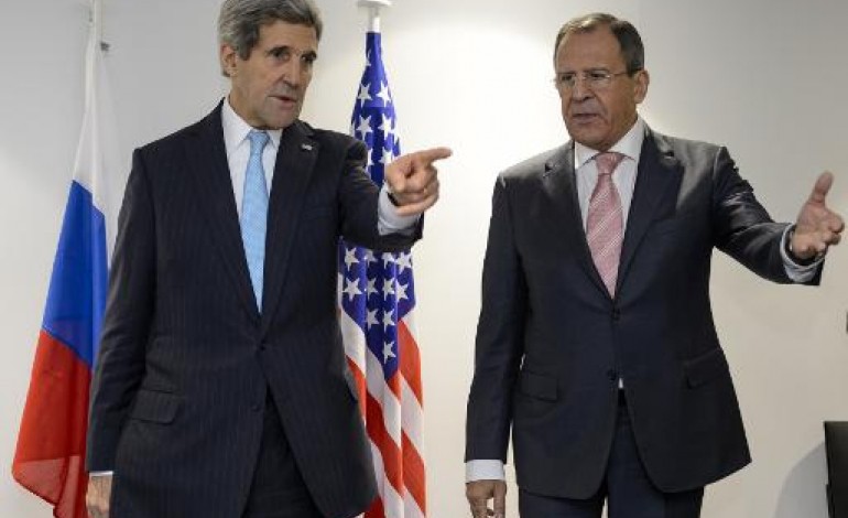 Kiev (AFP). Ukraine: rencontre Kerry-Lavrov lundi à Rome, vote sur les armes au Congrès