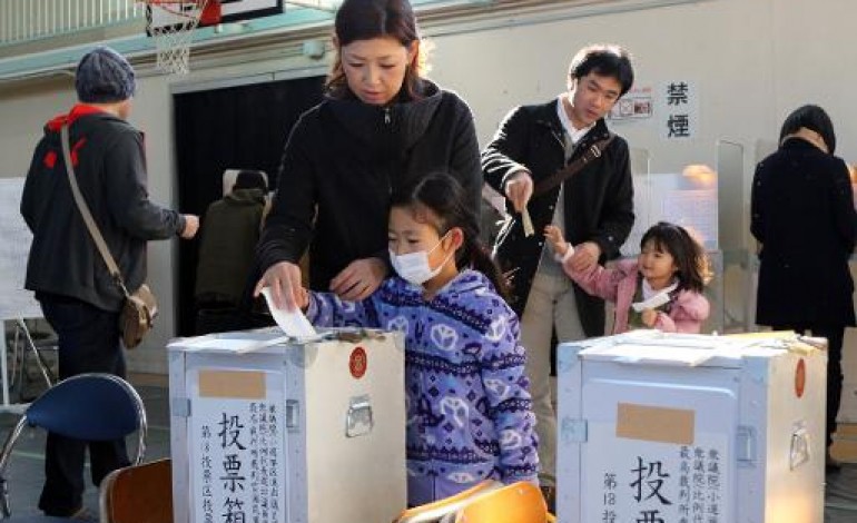 Tokyo (AFP). Japon: législatives anticipées, faible participation à la mi-journée 