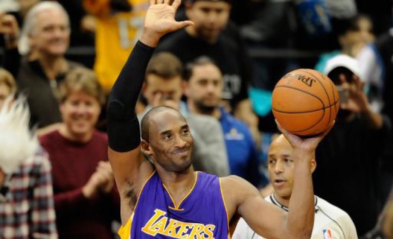 Los Angeles (AFP). NBA: Bryant dépasse Jordan, Golden State continue