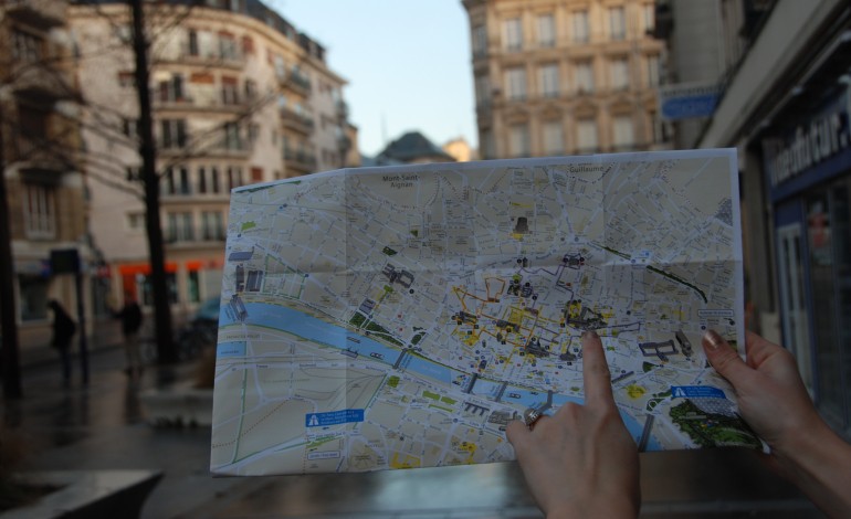 Les guides touristiques rouennais manifestent à Paris
