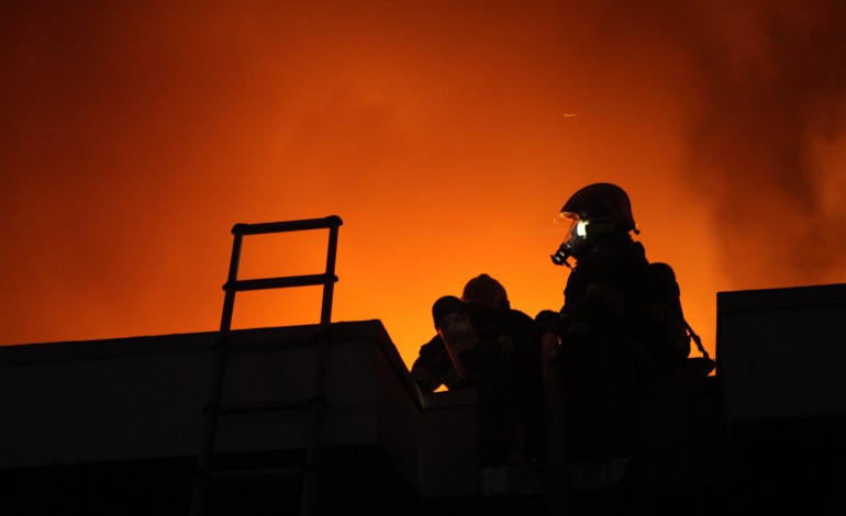 Incendie nocturne à Lisieux : D'importants moyens déployés 