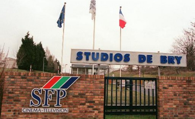 Bry-sur-Marne (France) (AFP). Les studios de Bry-sur-Marne, promis à la fermeture, gardent espoir