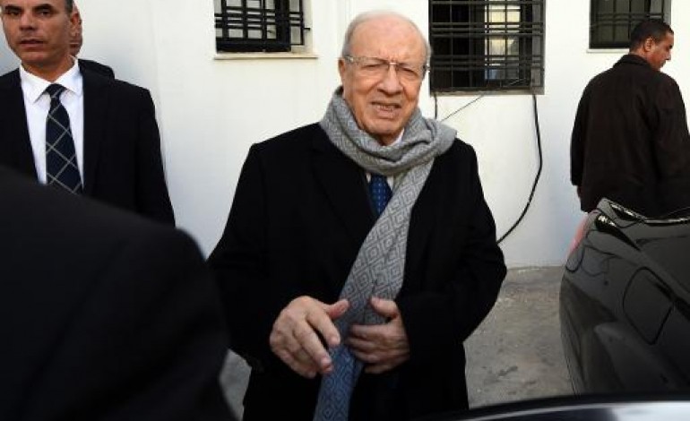 Tunis (AFP). Tunisie: le vétéran Essebsi élu président quatre ans après la révolution