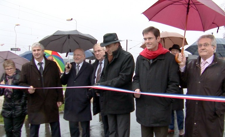 Transports : Inauguration de 150 places de parking à Oissel