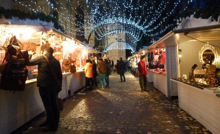 Rouen : le marché de Noël bat son plein
