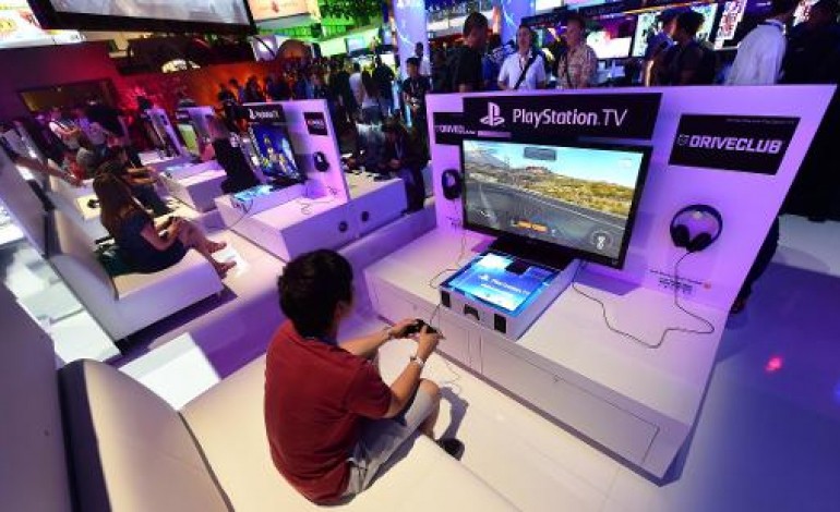 Washington (AFP). PlayStation et Xbox en panne après une cyber-attaque