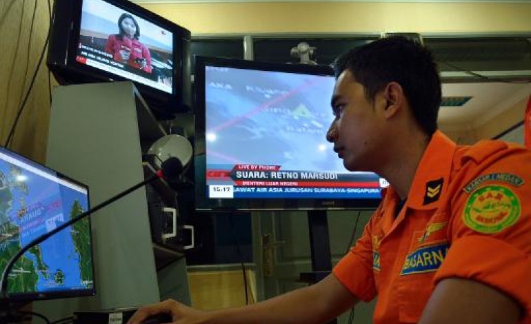 Jakarta (AFP). Un avion d'AirAsia avec 162 personnes à bord disparu entre l'Indonésie et Singapour