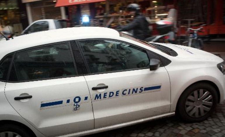 Paris (AFP). SOS médecins rejoint lundi la grève des blouses blanches