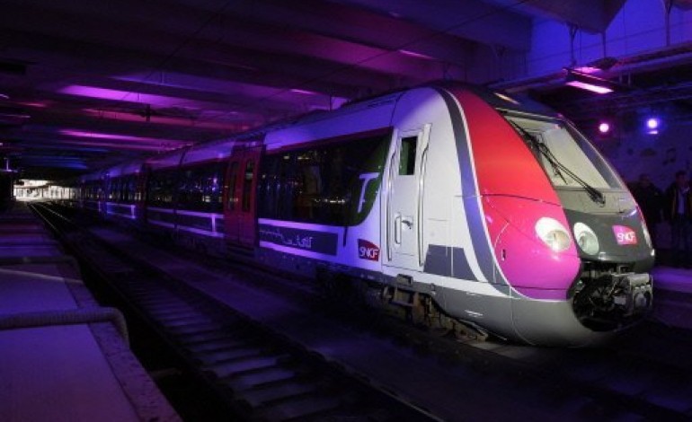 Paris (AFP). SNCF/STIF: commande de 42 nouveaux trains pour l'Ile-de-France