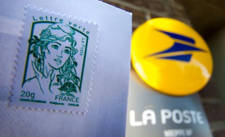 Paris (AFP). Le prix du timbre s'envole pour compenser la chute du courrier