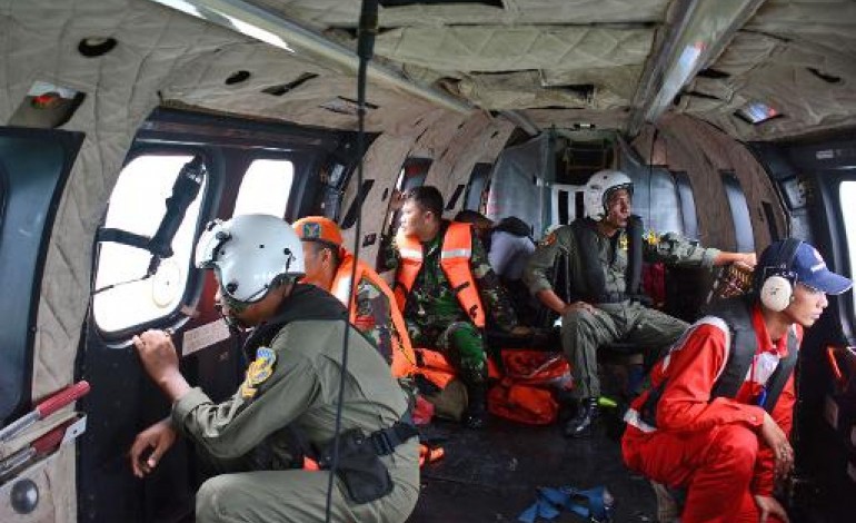 Pangkalan Bun (Indonésie) (AFP). Crash d'AirAsia: efforts maximum pour retrouver des victimes