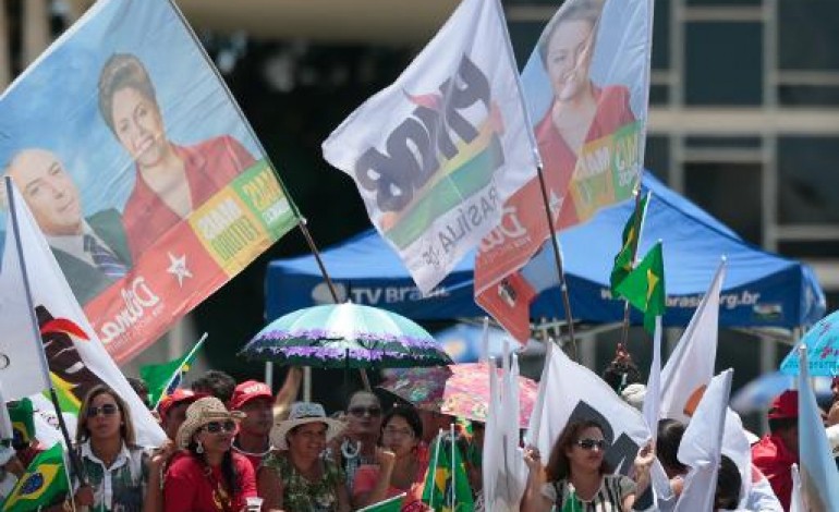 Brasilia (AFP). Brésil: Rousseff entame son 2ème mandat sous pression de l'économie