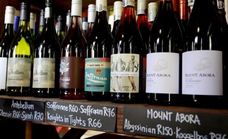 Riebeeck Kasteel (Afrique du Sud) (AFP). Le Swartland, eldorado des nouveaux vignerons sud-africains