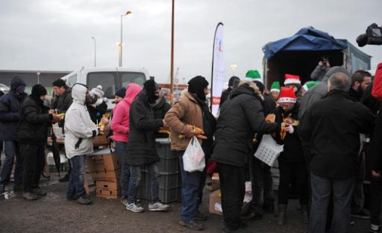 Lille (AFP). Rixe entre 200 migrants à Calais, 7 blessés légers