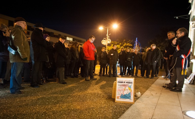 "L'attentat contre Charlie Hebdo, un crime contre l'humanité" selon le maire de St-Etienne-du-Rouvray