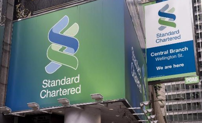 Hong Kong (AFP). Standard Chartered supprime 4.000 postes et arrête le courtage d'actions