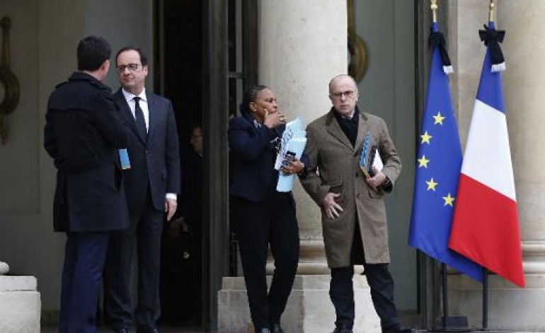 Paris (AFP). Hollande reçoit des représentants de la communauté juive, dirigeants étrangers et ex-président et Premiers ministres