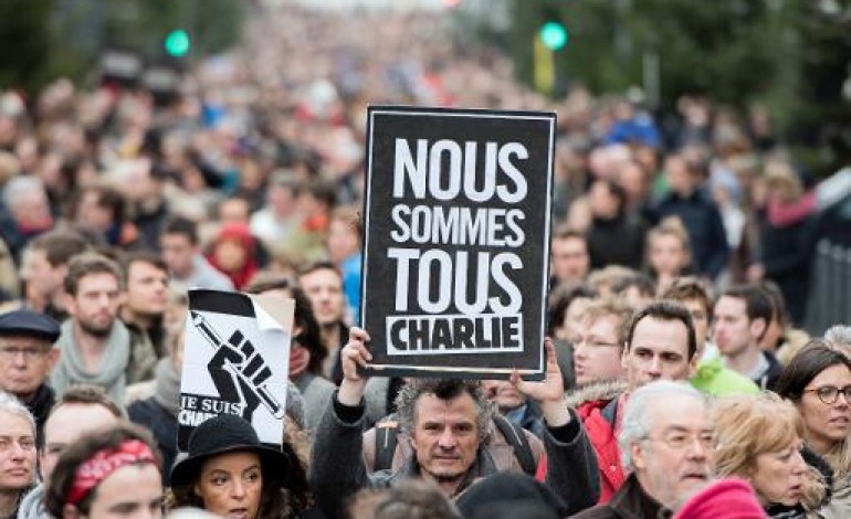 Paris (AFP). Paris se mue en capitale du monde avec une marche immense contre le terrorisme