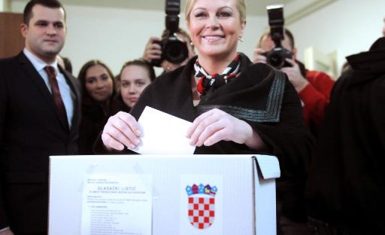 Zagreb (AFP). La conservatrice Grabar Kitarovic nouvelle présidente de la Croatie