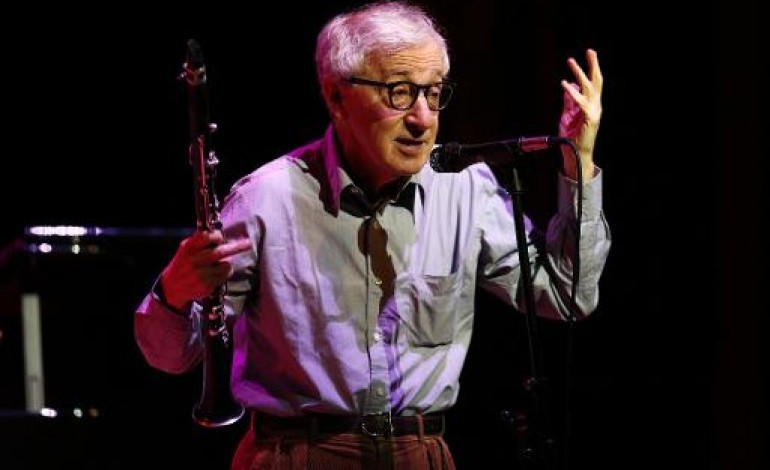 New York (AFP). Woody Allen va créer sa première série TV sur Amazon  