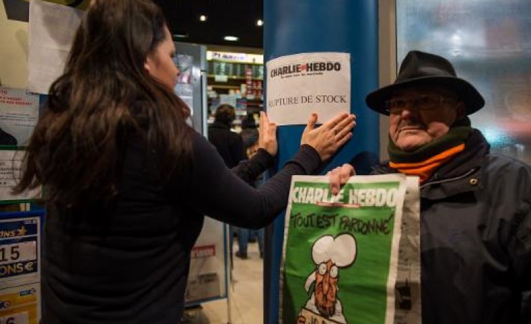 Paris (AFP). Le nouveau Charlie Hebdo déjà épuisé dans de nombreux points de vente