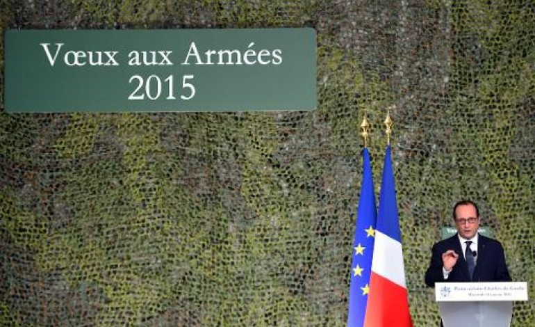 Toulon (AFP). Face à la menace terroriste, Hollande donne des gages aux armées