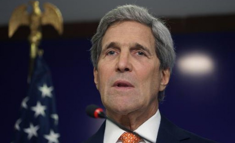 Paris (AFP). Attentats: Kerry à Paris pour tenter de faire oublier un couac majeur