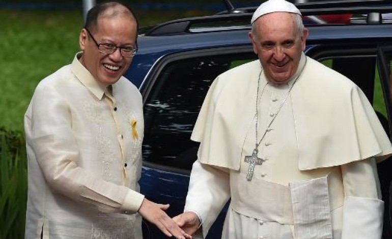 Manille (AFP). Le pape François pourfend la pauvreté et la corruption aux Philippines
