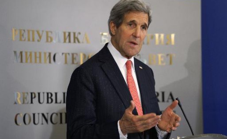 Paris (AFP). Charlie: Kerry à Paris pour faire oublier le couac américain, Charb enterré
