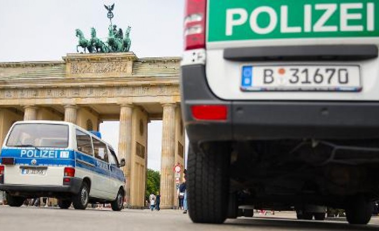 Berlin (AFP). Berlin: des perquisitions et une arrestation dans la mouvance islamiste