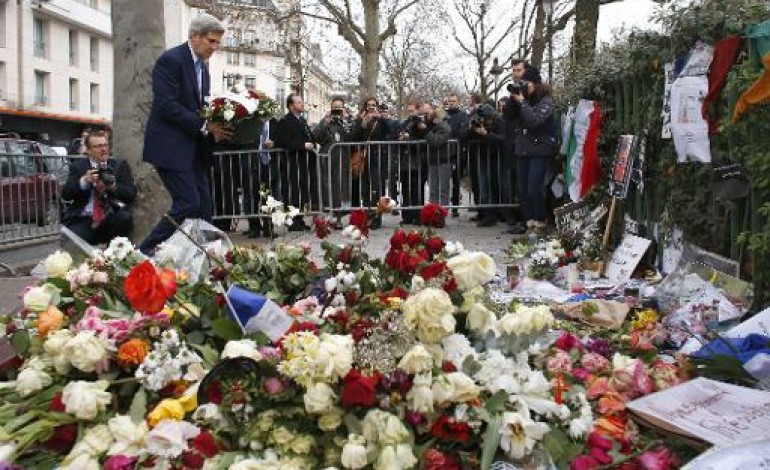 Paris (AFP). Charlie: 12 interpellations près de Paris, John Kerry rend hommage aux victimes