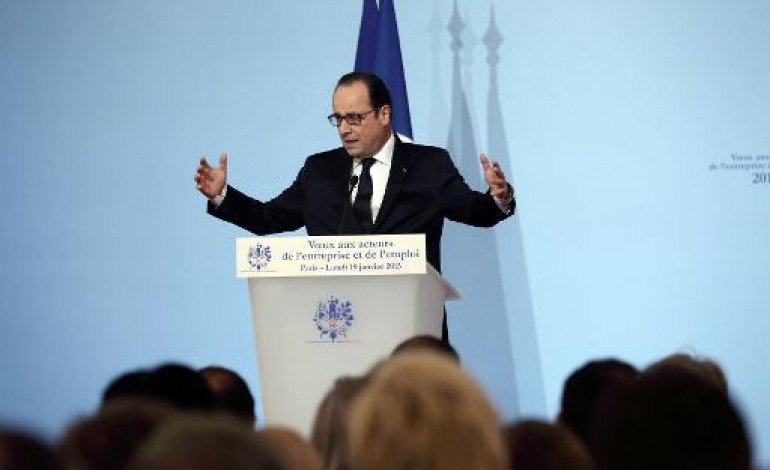PARIS (AFP). Hollande appelle patrons et syndicats à être à la hauteur de l'unité nationale