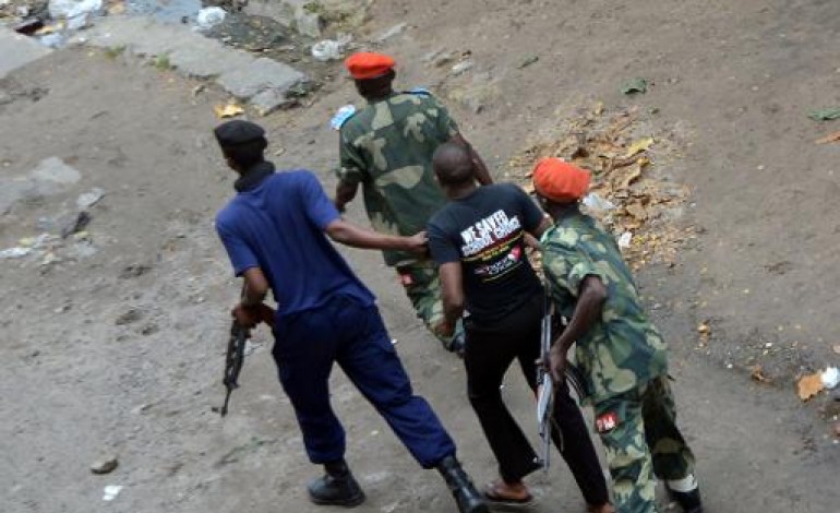 Kinshasa (AFP). RDC: la police intervient à Kinshasa, coups de feu à l'université
