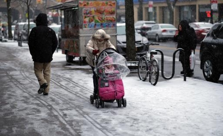 New York (AFP). New York se prépare à un blizzard historique