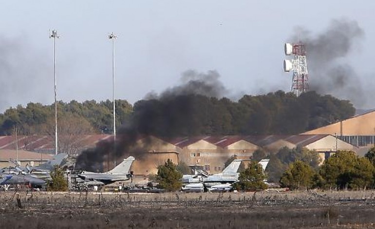 Madrid (AFP). Espagne: huit Français, deux Grecs tués dans le crash d'un F-16 Grec