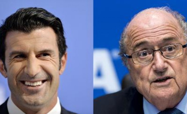 Paris (AFP). Fifa: et maintenant Figo candidat! 