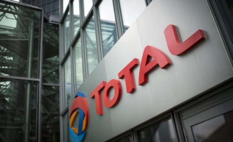 Paris (AFP). Concession pétrolière d'Abou Dhabi: Total obtient une part de 10% pour 40 ans