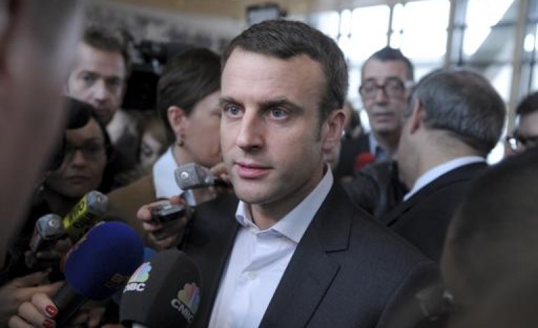 Paris (AFP). Tarifs des professions du droit: Macron reconnaît s'être trompé 